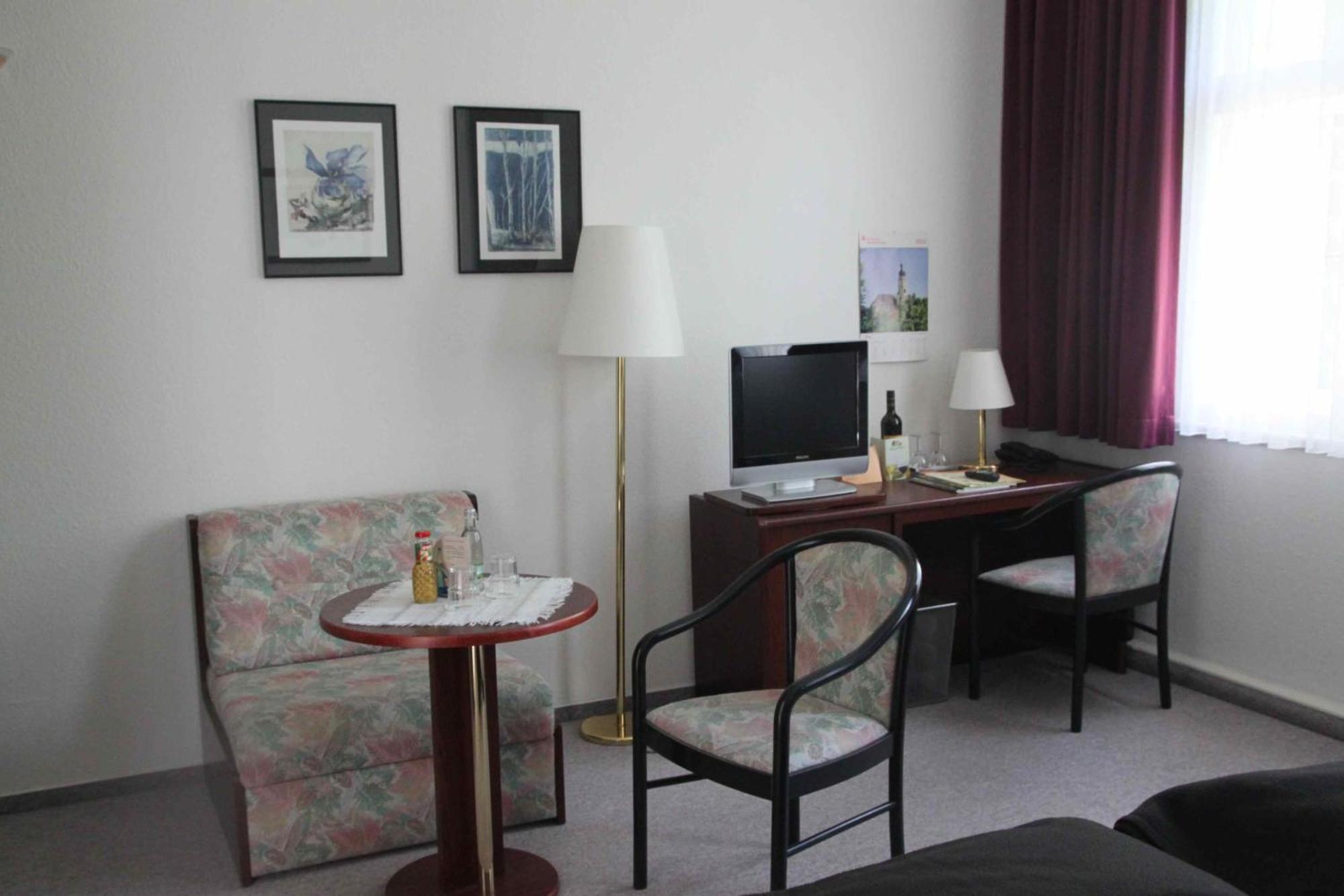 Stadt-Gut-Hotels - Das Kleine Hotel Weimar  Bagian luar foto
