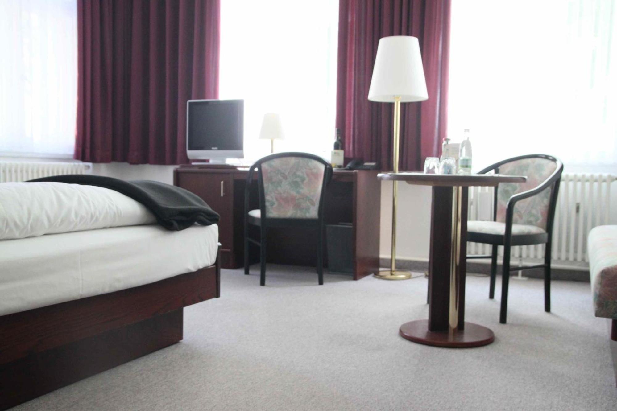 Stadt-Gut-Hotels - Das Kleine Hotel Weimar  Bagian luar foto